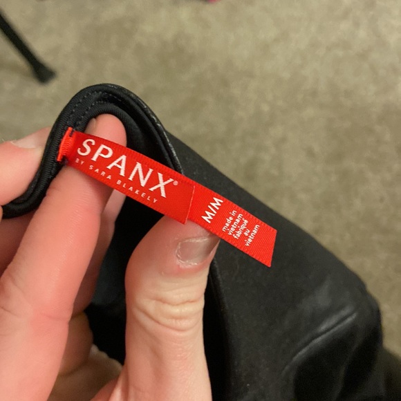 Spanx Leggings - Picture 2 of 2